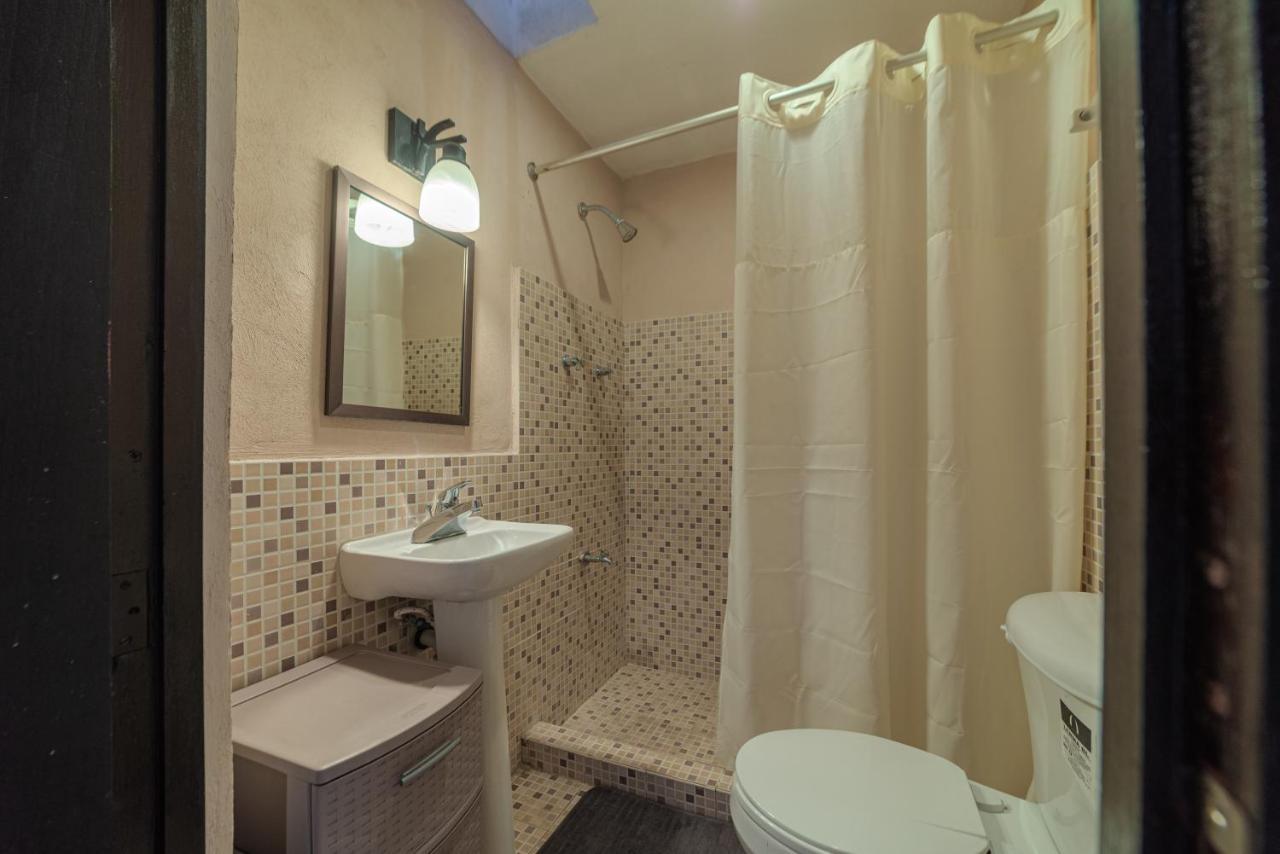 Unique Mystic Pool Yard Only 3 Blocks Main Sq Villa Merida Ngoại thất bức ảnh